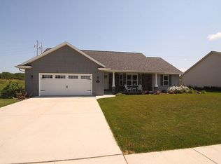 2686 Sussex Rd, Green Bay, WI 54311