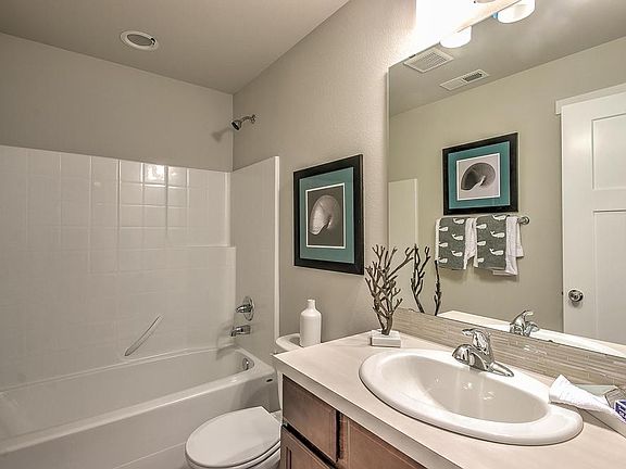 5th image of 2123 Cantergrove Dr SE