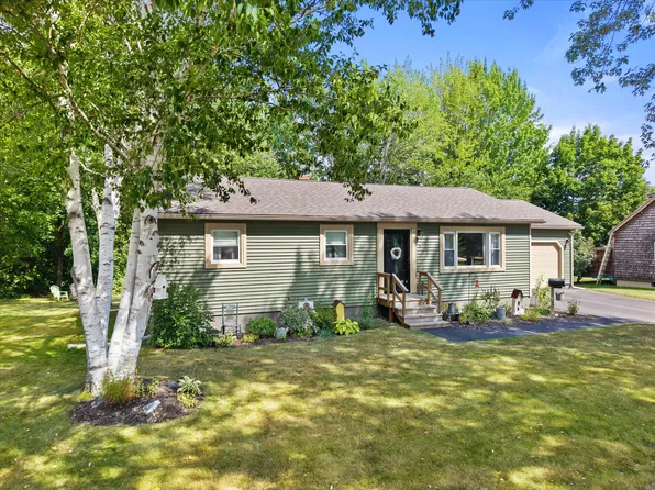 71 Dartmouth Street, Bangor, ME 04401