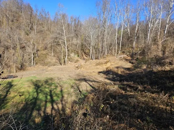 330 Private Road 660, South Pt, OH 45680