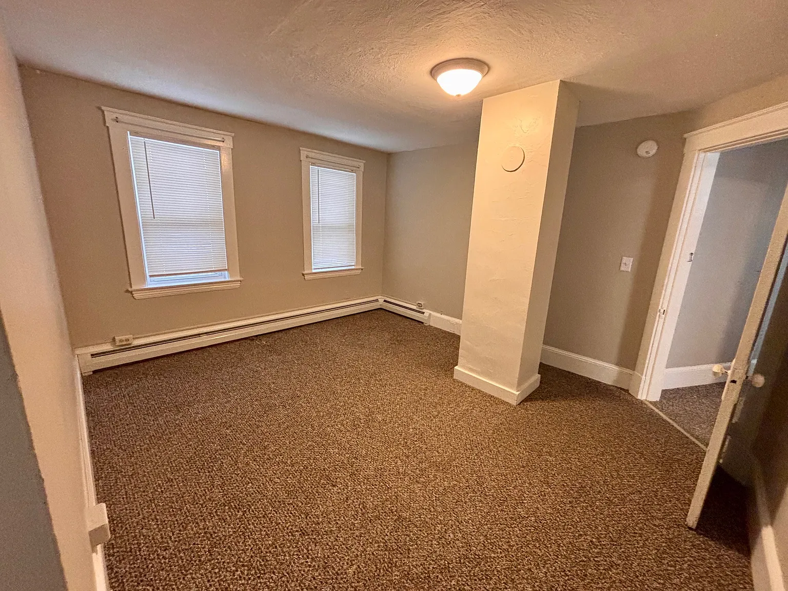 2 bed, 900 sqft, $1,875 — Photo 3