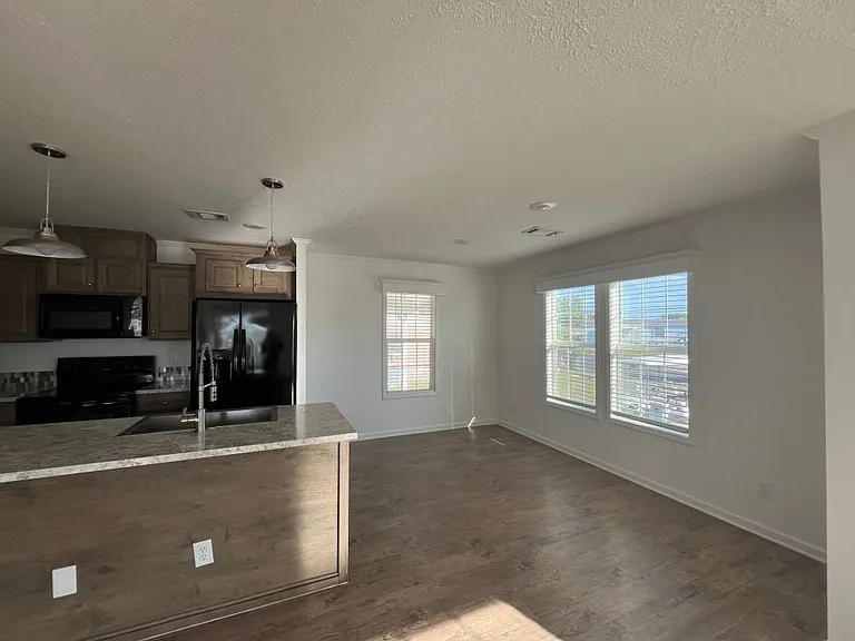 171 Eland Dr #171 — Photo 8