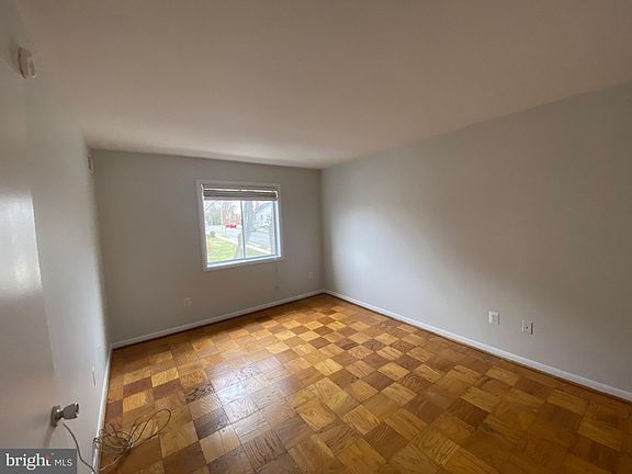 5th image of 202 E Mason Ave #201