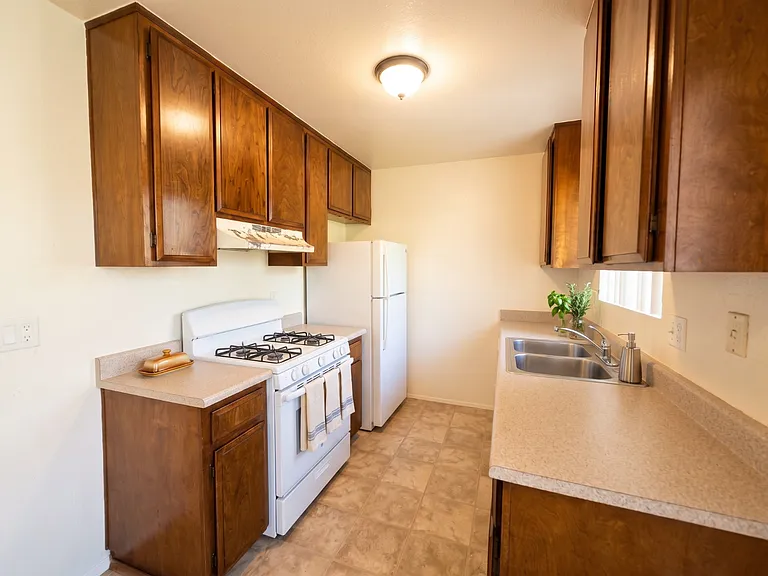 1028 S Magnolia Ave #G — Photo 1