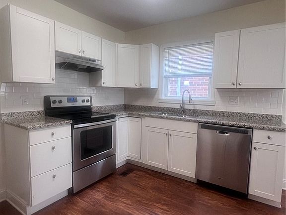 4th image of 210 Joseph St