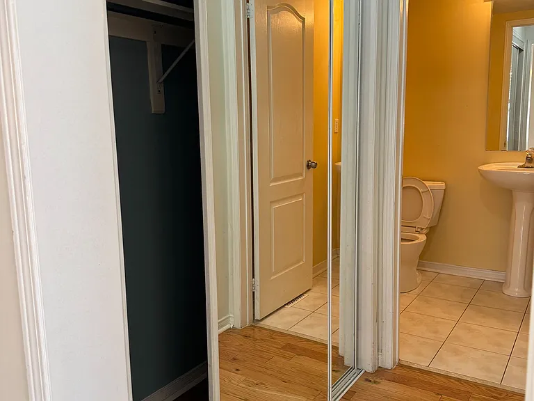 58 Brentcliff Dr #UPPER — Photo 10