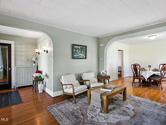 5th image of 542 Rankin Avenue