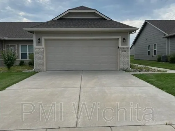 8113 E 34th Ct S, Wichita, KS 67210