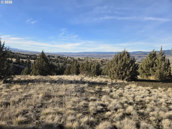 Laycock Creek Rd, Mount Vernon, OR 97865