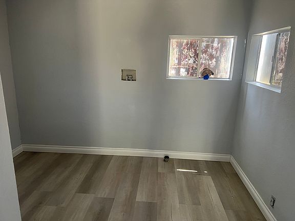 3rd image of 616 E 90th St