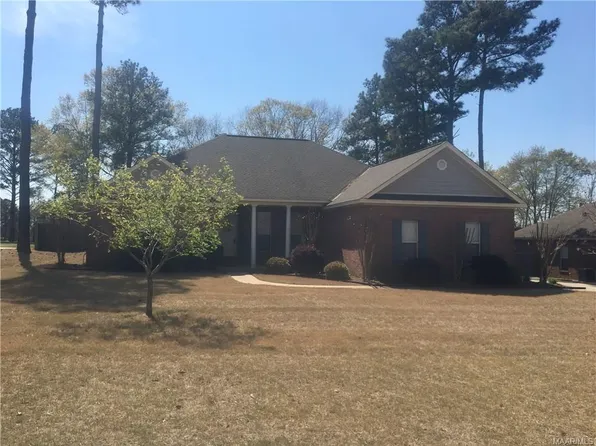 707 Pinetuckett Pkwy, Deatsville, AL 36022