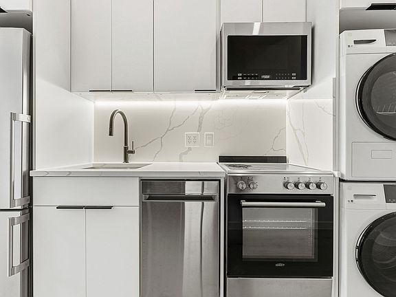 2nd image of 37 Woodhull St APT 3