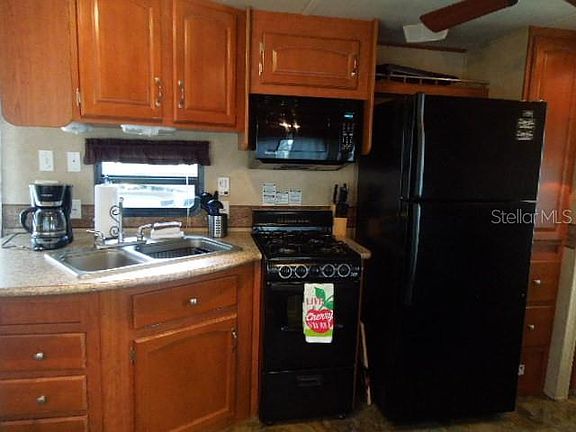 5th image of 25314 NE 141st St