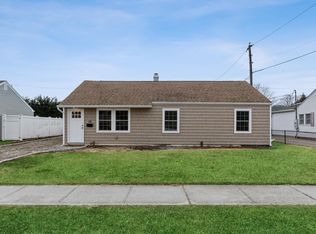 18 Kunen Ave, Bethpage, NY 11714