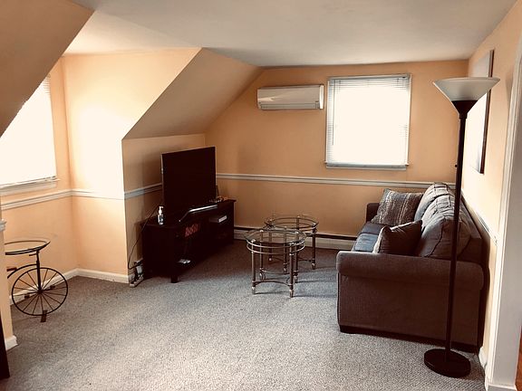 5th image of 303 N Virginia Ave