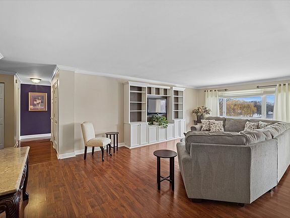4th image of 2700 E Bel Aire Dr APT 303