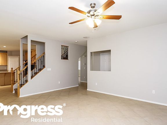 2nd image of 472 Crocus Hill St