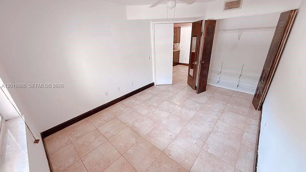 Building Photo - 470 S Park Rd #7104