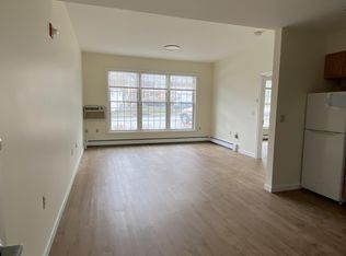 44 Sewall St #101, Augusta, ME 04330