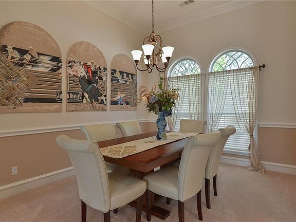 4th image of 8808 Thorndale Ct