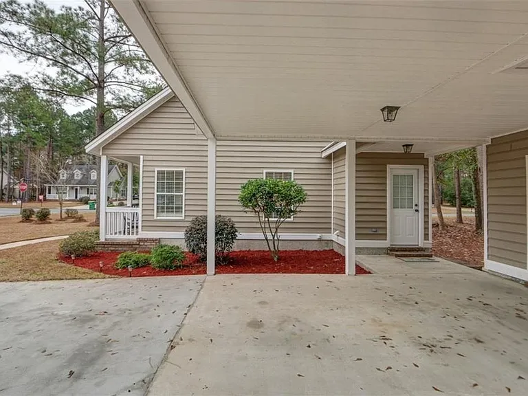 87 Fellwood Dr — Photo 3