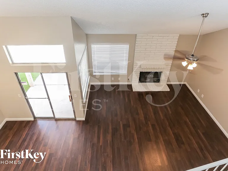 6612 Wheelbarrow Peak Dr — Photo 2