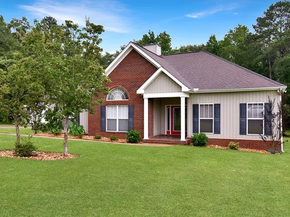 4601 Prevatt Rd, Cowarts, AL 36321