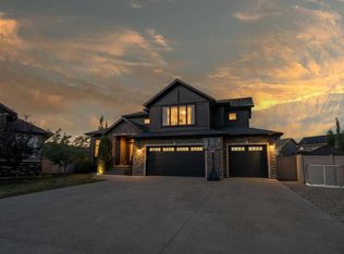 26 Van Horn Close, Red Deer, AB T4R0N3