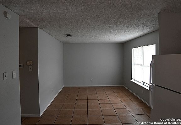 2nd image of 2937 Fairmeadows St