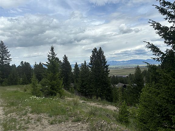 4th image of 35 Crossfire Dr