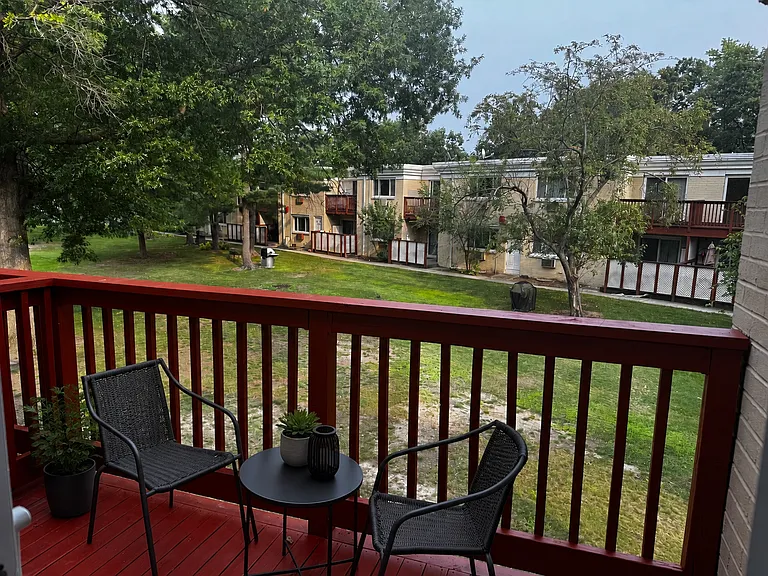 22 Lake Ave #5B — Photo 6