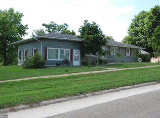 209 N Main St, Milton, IA 52570