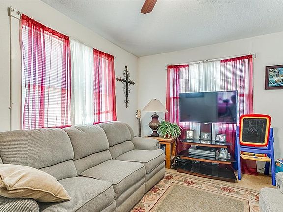 5th image of 5404 Scoggins St