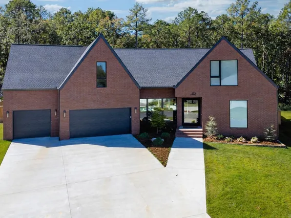 212 Abington Cir, Little Rock, AR 72223
