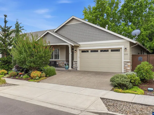 1252 Lydia Ave N, Keizer, OR 97303