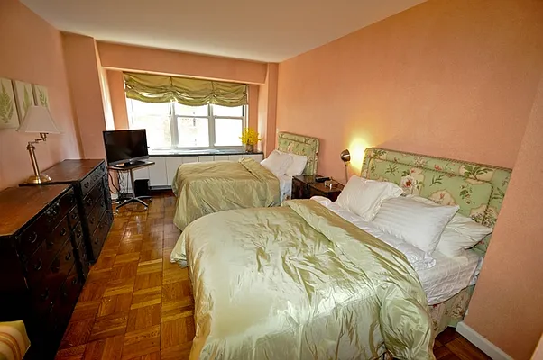 Rented by Nest Seekers International | media 4