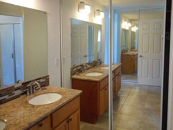 5th image of 2543 Madrone Ave