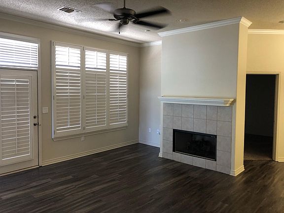 3rd image of 3110 102nd St