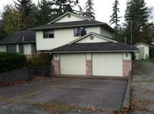 279 Edinburgh Dr, Camano Island, WA 98282