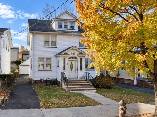 86 Mountain View Pl, Newark City, NJ 07106