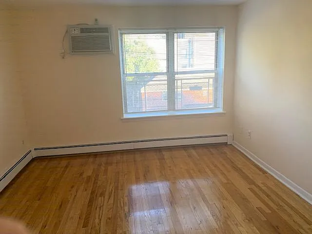 Central House — Photo 25