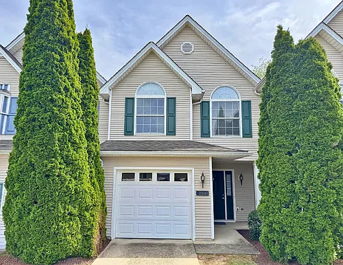 2411 Avonlea Ln Photo 1