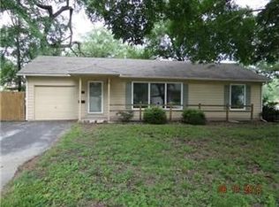 513 Stephen Ln, Bonner Springs, KS 66012