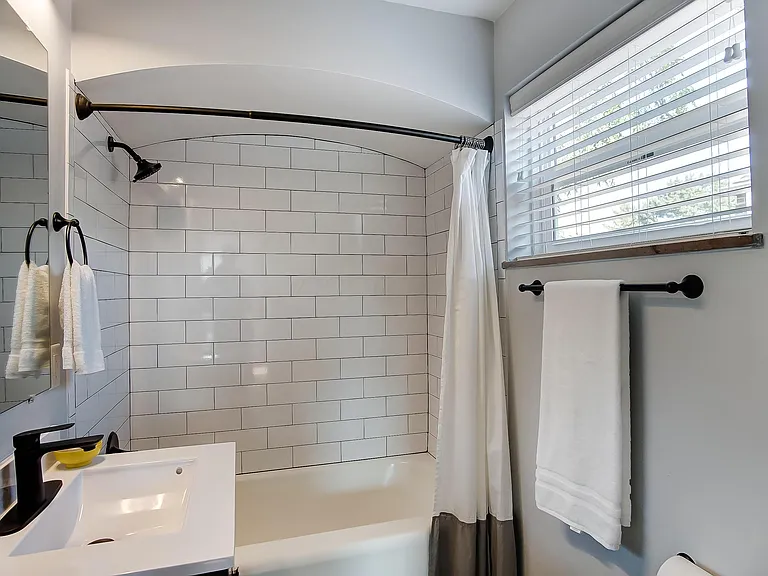 1440 Elmwood Ave — Photo 3