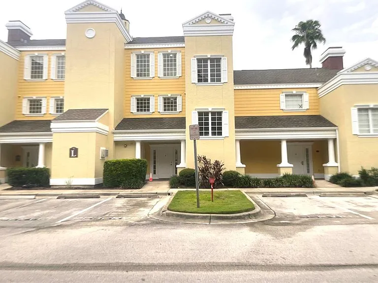 1310 Seven Eagles Ct #201 — Photo 1