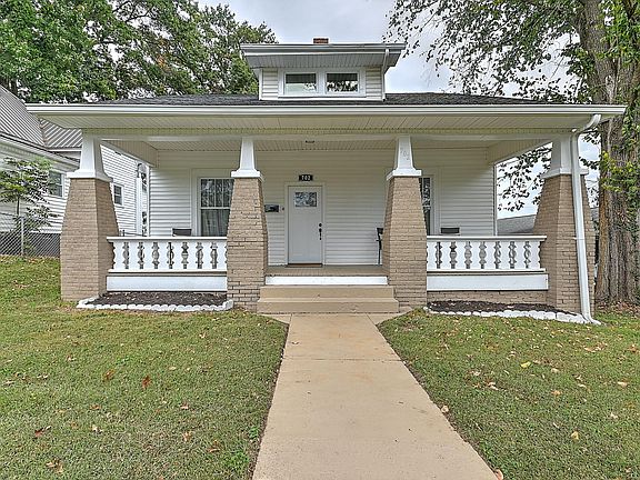 2nd image of 702 Lamont St