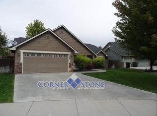 3258 W Salmon Creek Dr, Meridian, ID 83642