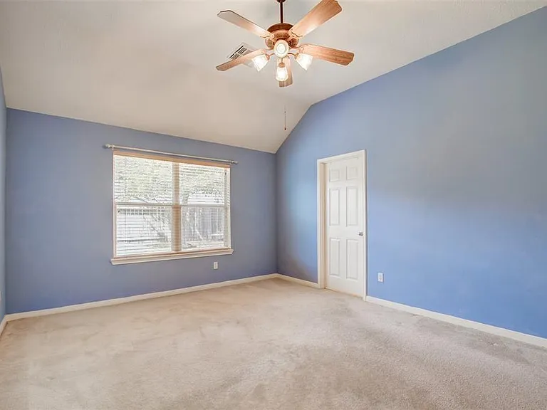 2608 Easton Springs Ct — Photo 19
