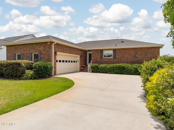 6112 Schooner Court, New Bern, NC 28560