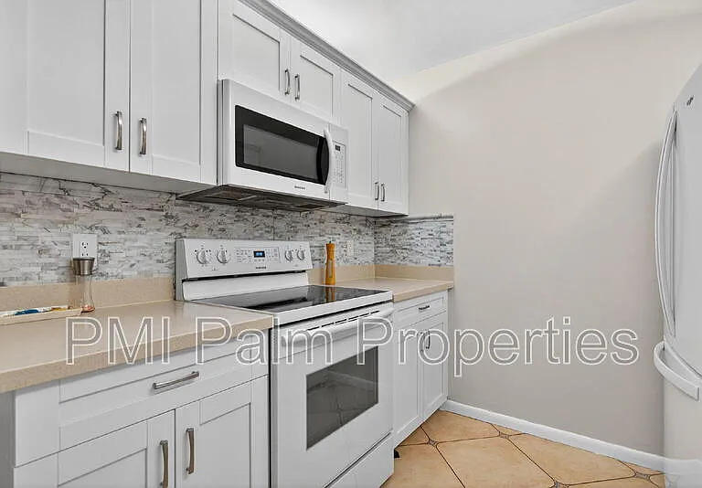 1127 E Seminole Ave #8A — Photo 7
